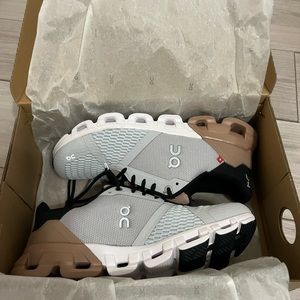 Cloudflyer size 9 glacier and rose brown